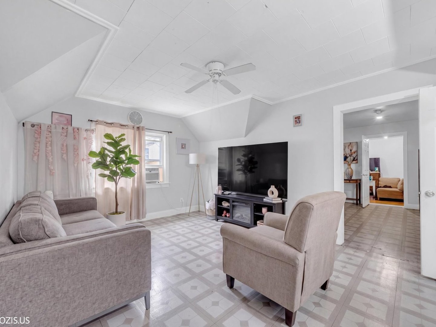 2442 North Lawndale Avenue Chicago IL 60647