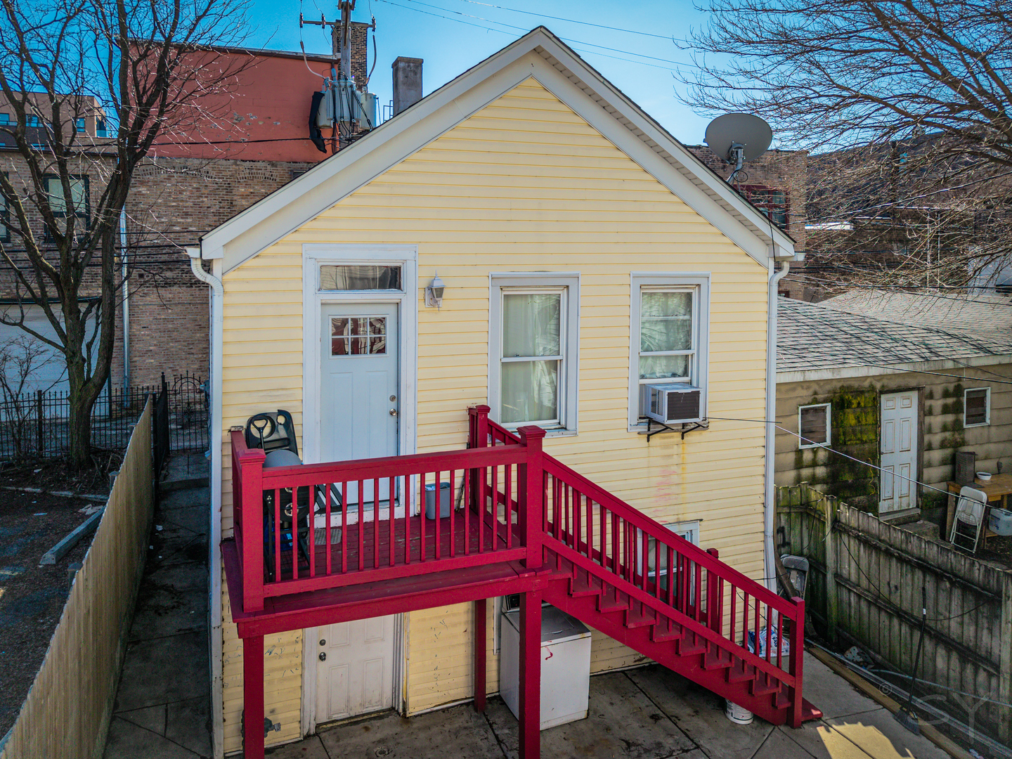 2423 West Moffat Street Chicago IL 60647