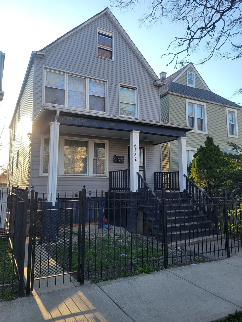 6732 South Honore Street Chicago IL 60636