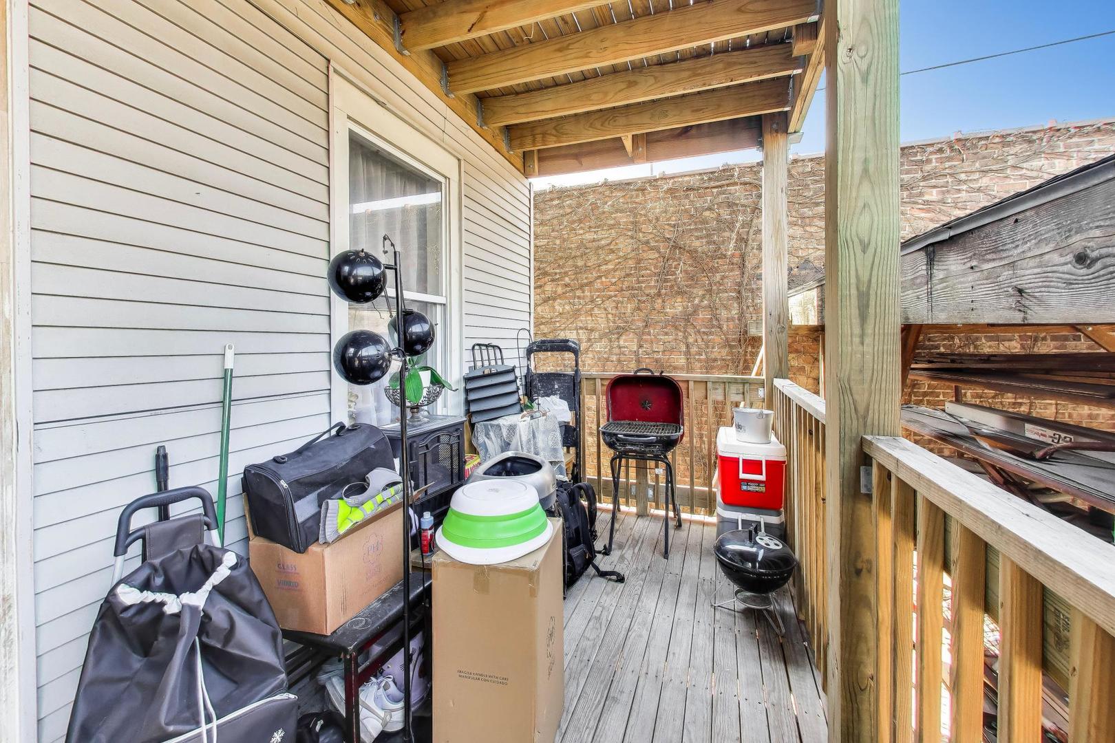4862 West Cortland Street Chicago IL 60639