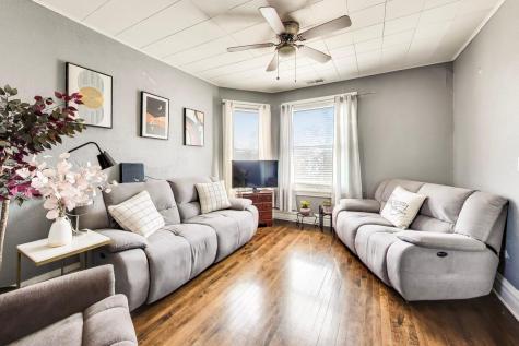 4862 West Cortland Street Chicago IL 60639