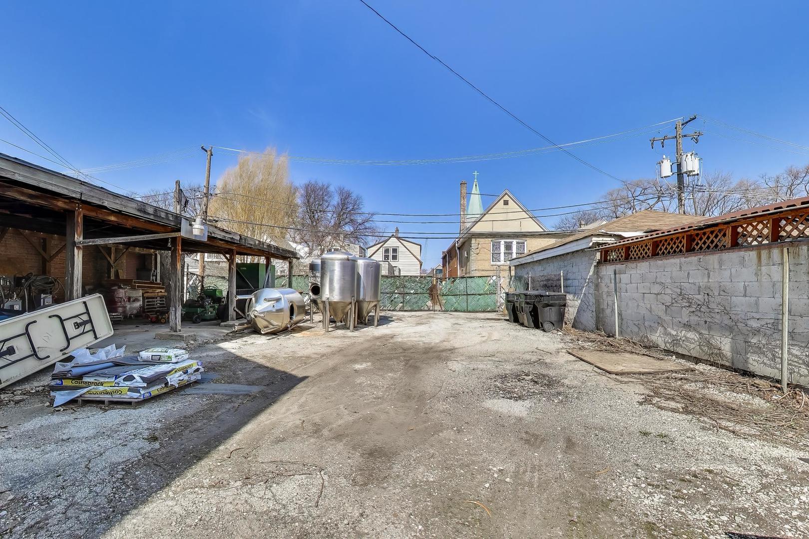 4862 West Cortland Street Chicago IL 60639