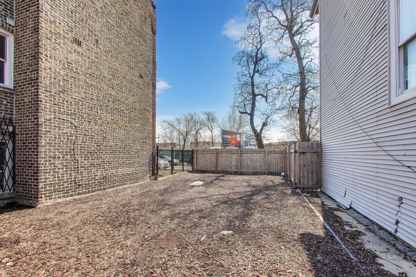 4862 West Cortland Street Chicago IL 60639