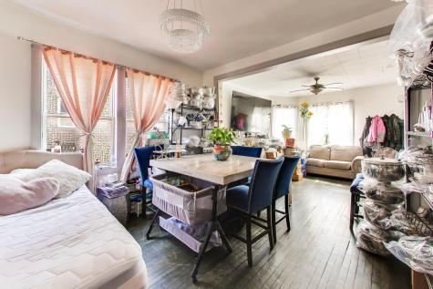 4862 West Cortland Street Chicago IL 60639