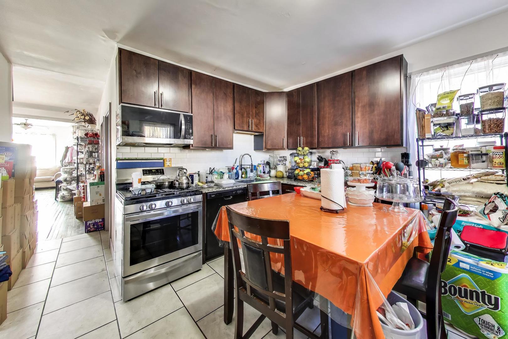 4862 West Cortland Street Chicago IL 60639