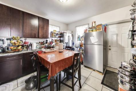 4862 West Cortland Street Chicago IL 60639