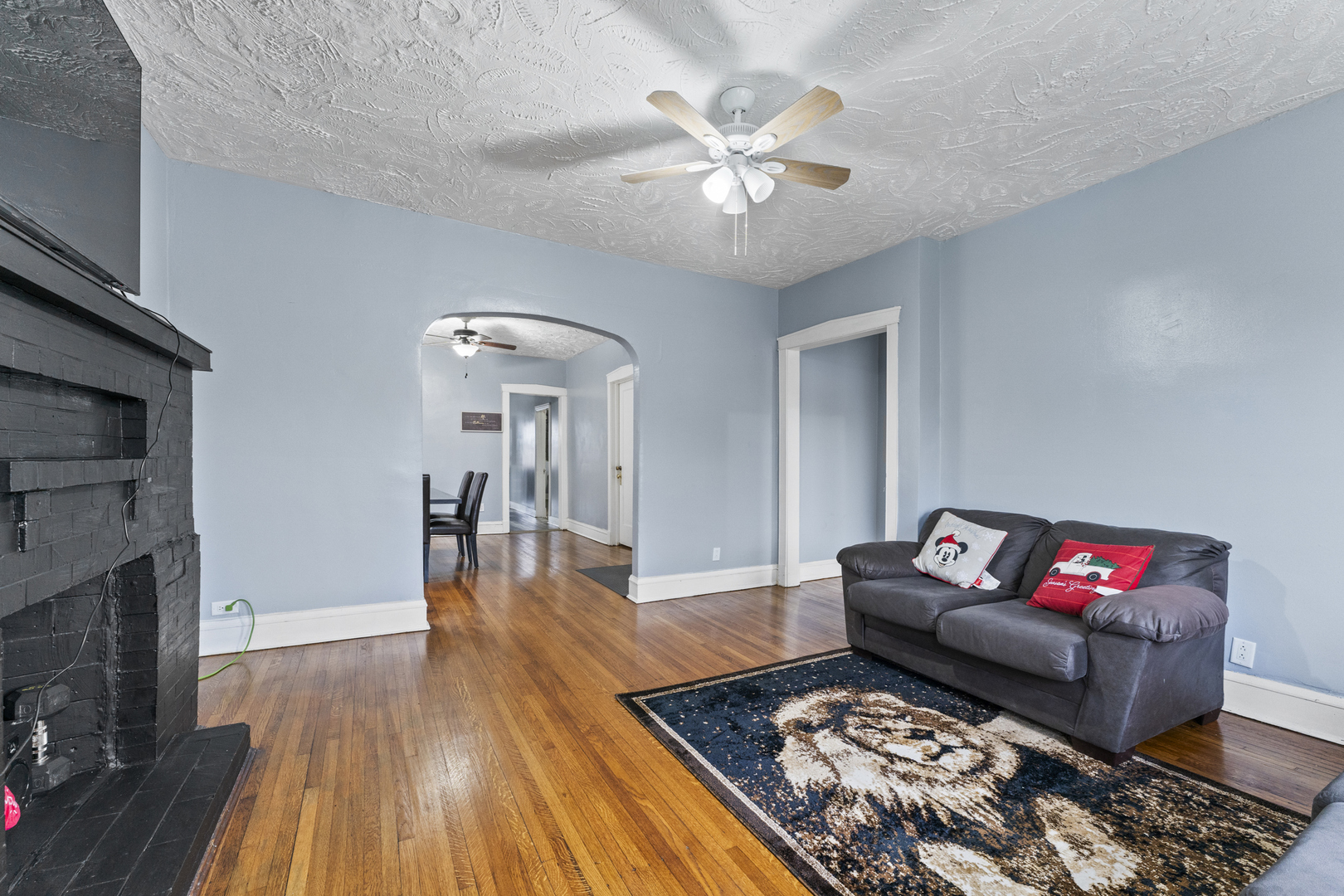 5037 West West End Avenue Chicago IL 60644
