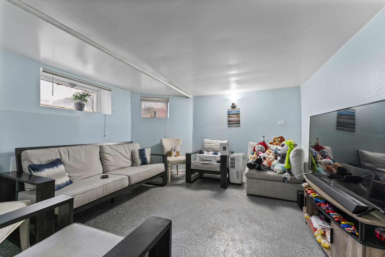 5037 West West End Avenue Chicago IL 60644