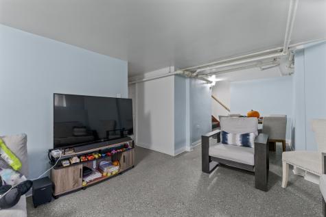 5037 West West End Avenue Chicago IL 60644