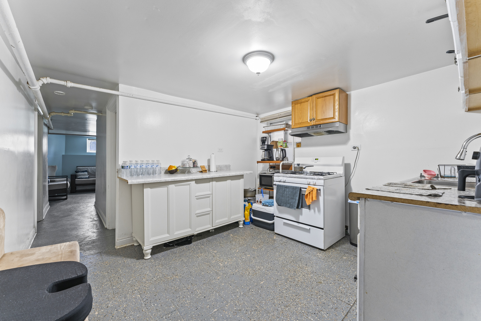 5037 West West End Avenue Chicago IL 60644