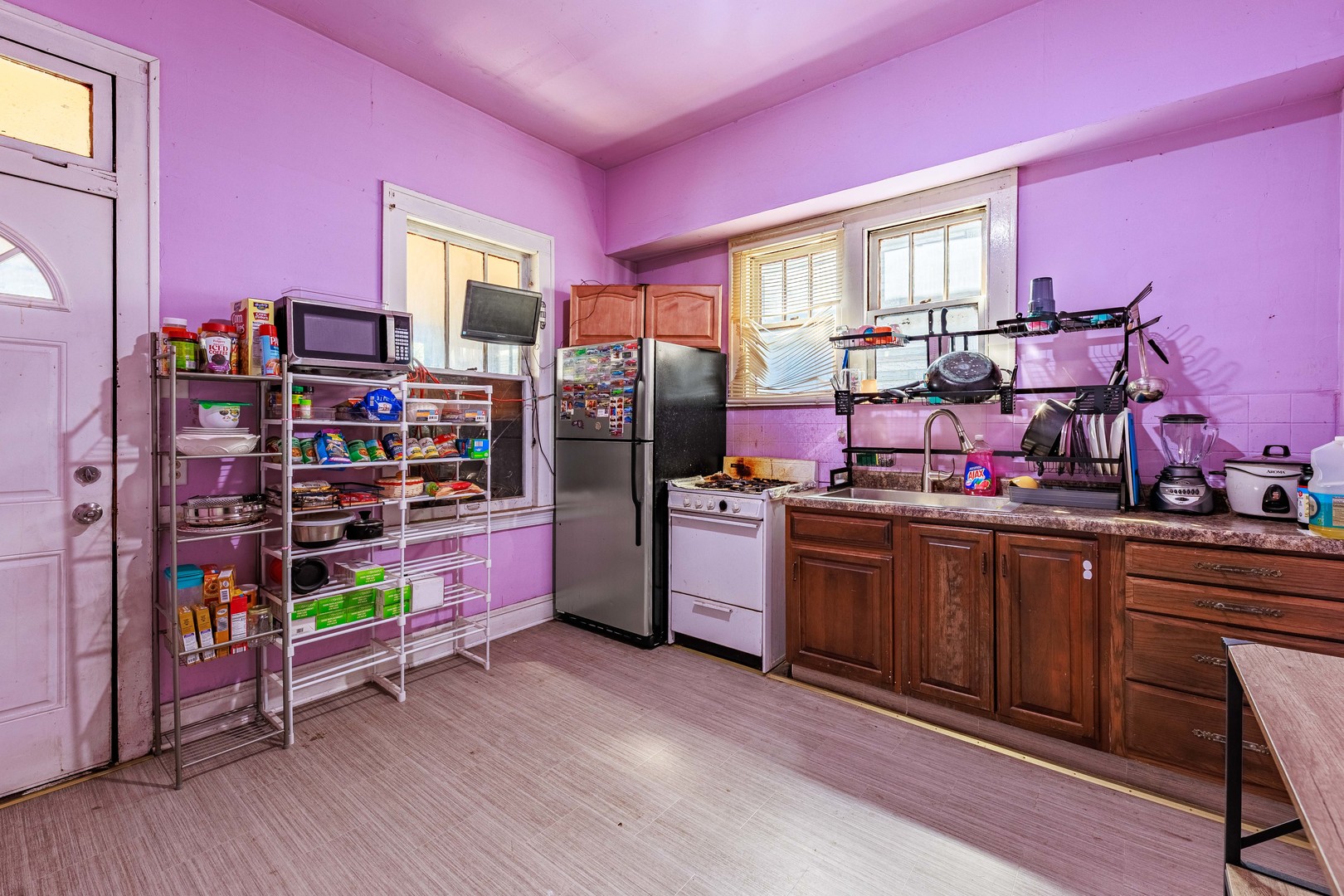 8119 South Escanaba Avenue Chicago IL 60617