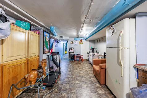 8119 South Escanaba Avenue Chicago IL 60617