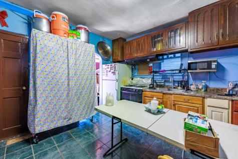 8119 South Escanaba Avenue Chicago IL 60617