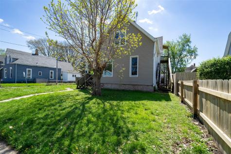 902 West Grove Street Bloomington IL 61701