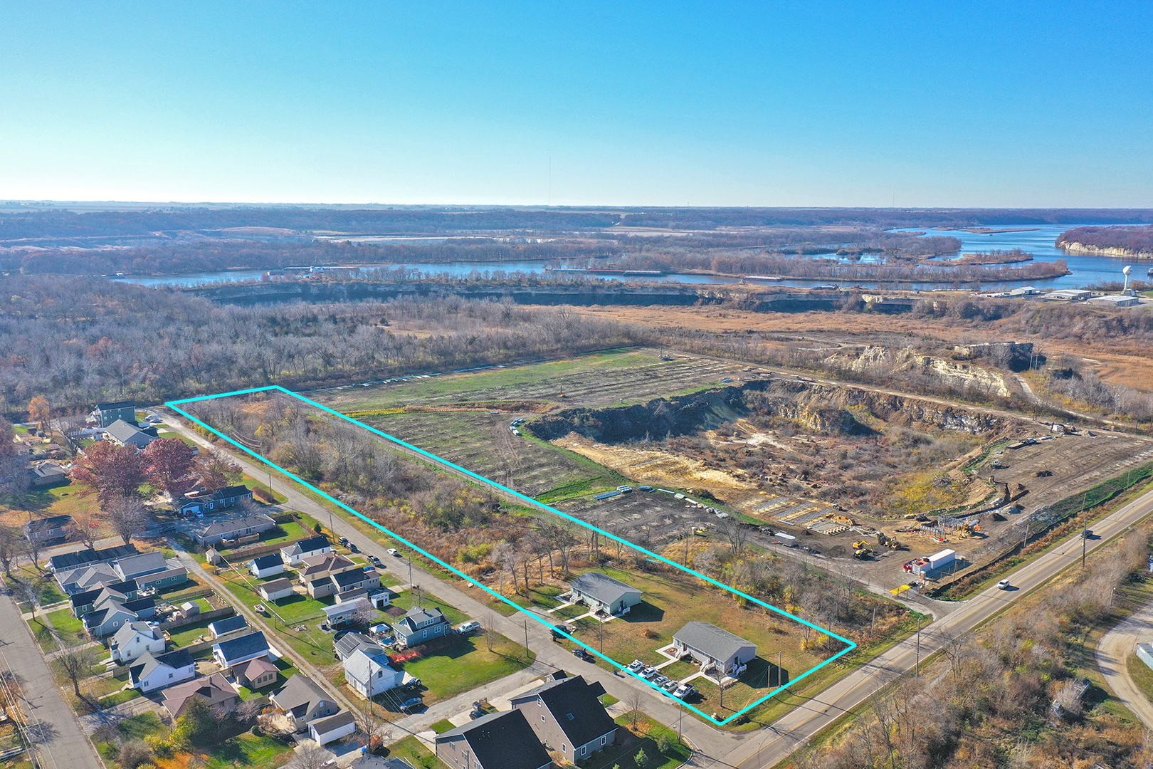 201,311,& Lot's 3-10 24TH Avenue Ottawa IL 61350