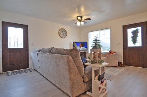 201,311,& Lot's 3-10 24TH Avenue Ottawa IL 61350