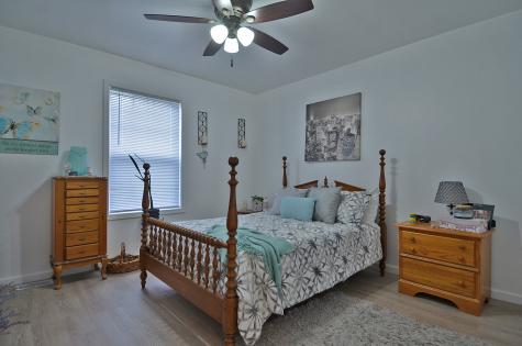 201,311,& Lot's 3-10 24TH Avenue Ottawa IL 61350