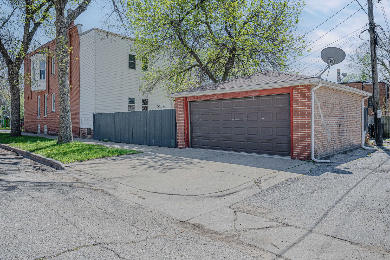 856 North Lawndale Avenue Chicago IL 60651