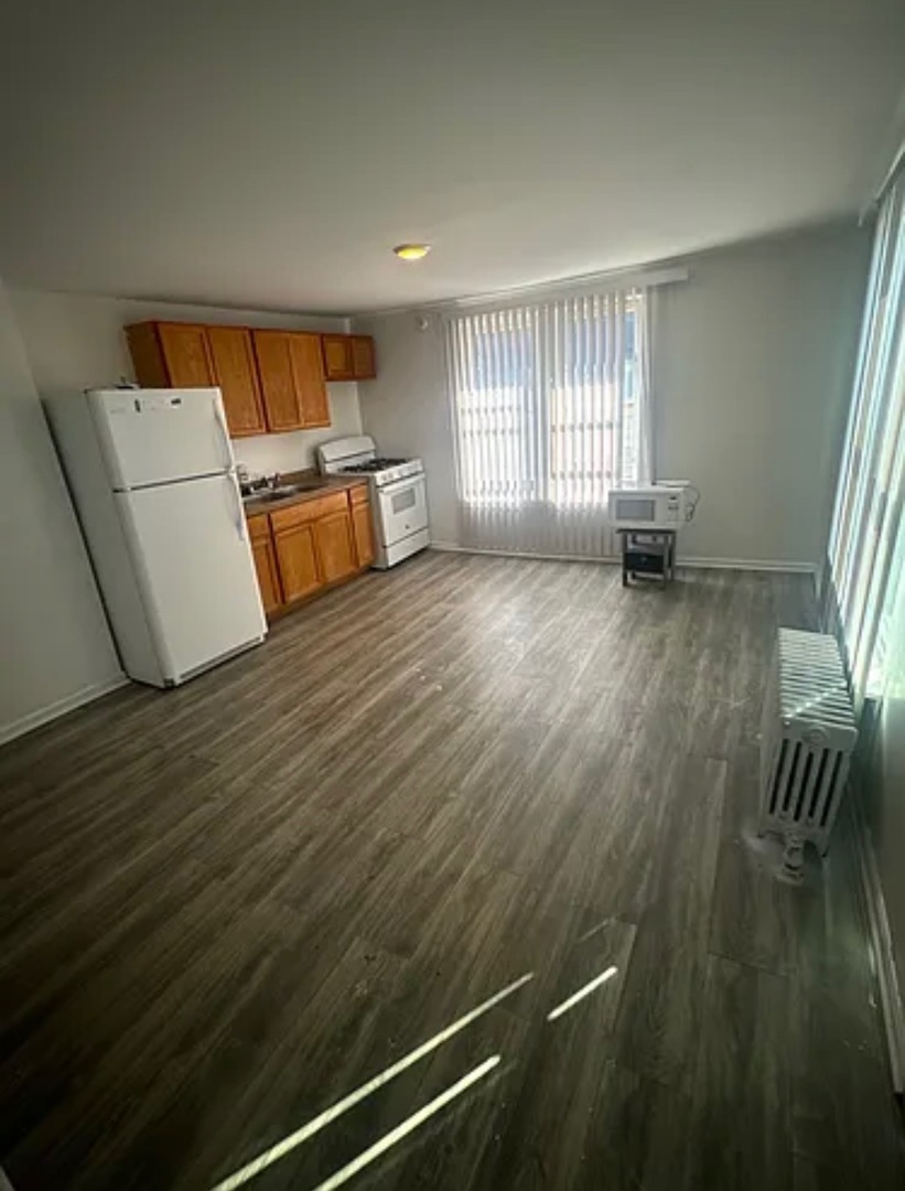 8542 South Lowe Avenue Chicago IL 60620