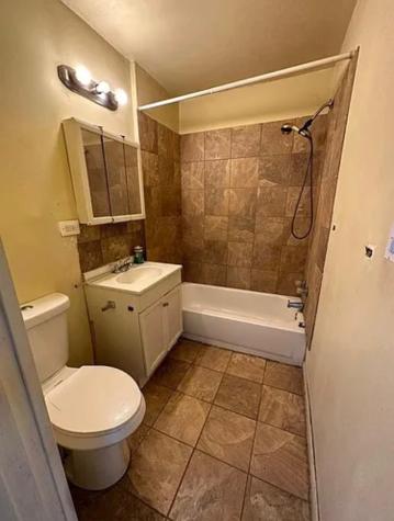 8542 South Lowe Avenue Chicago IL 60620