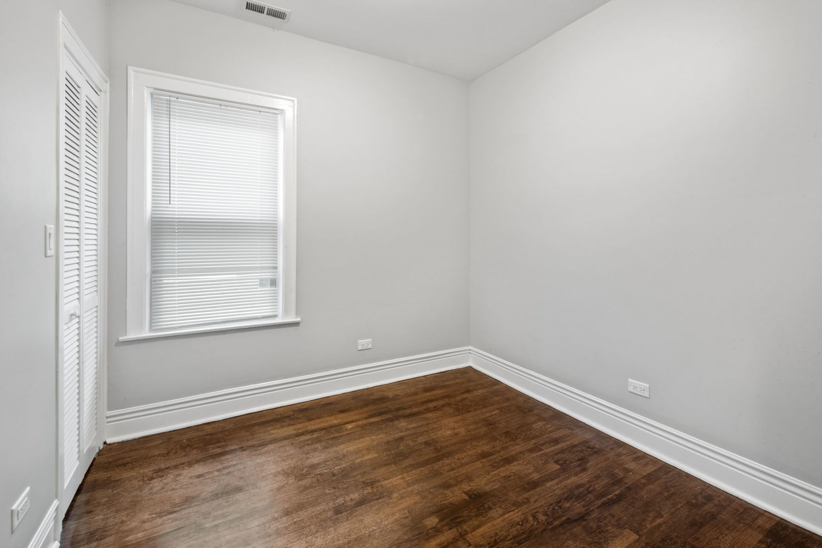8548 South Exchange Avenue Chicago IL 60617