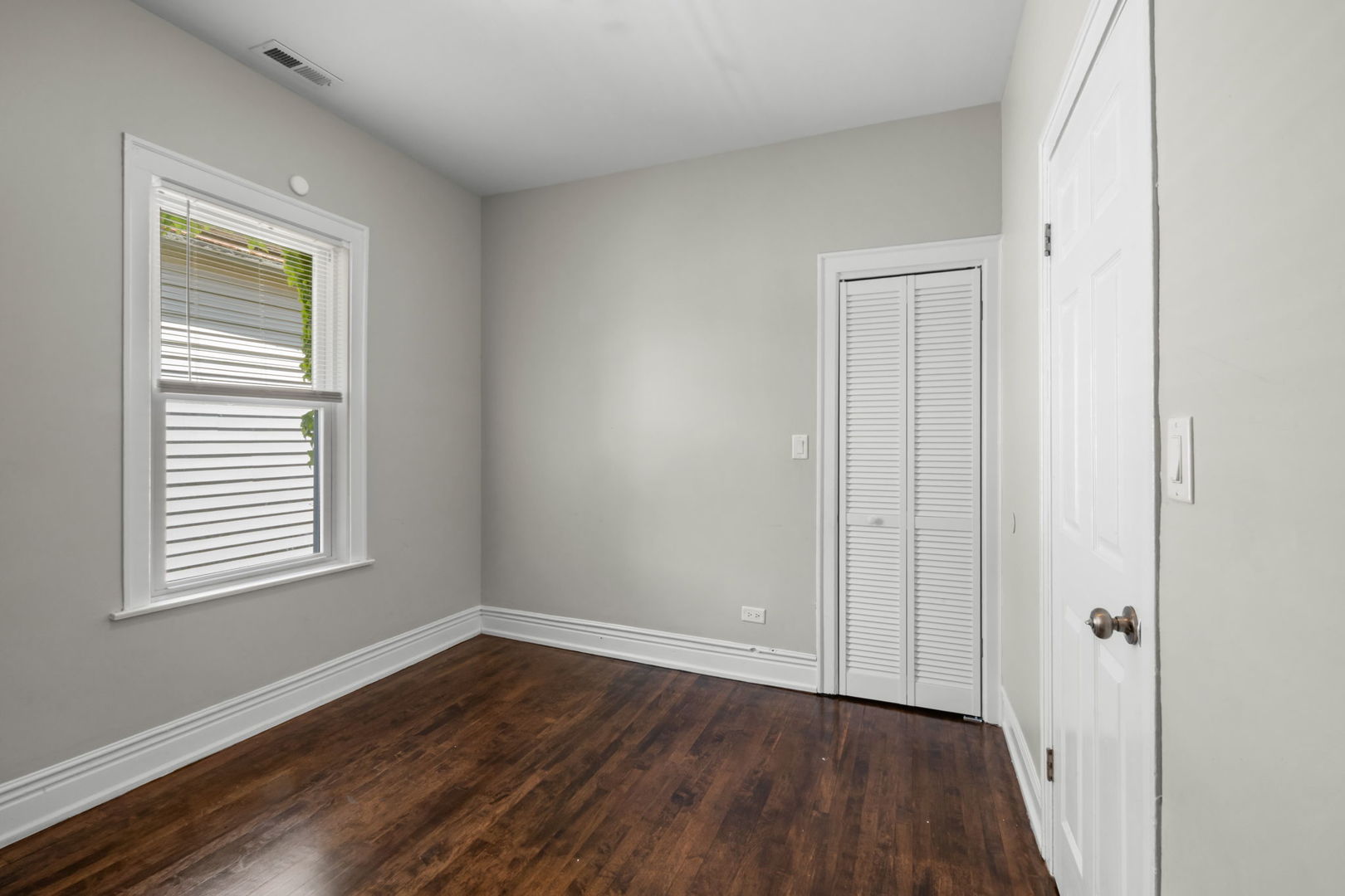8548 South Exchange Avenue Chicago IL 60617