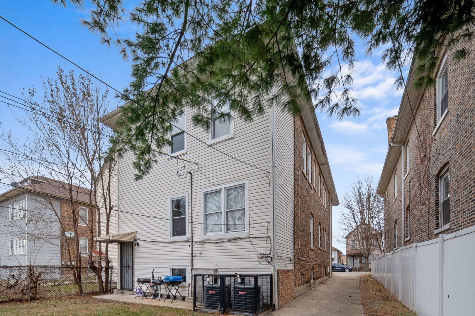 8548 South Exchange Avenue Chicago IL 60617