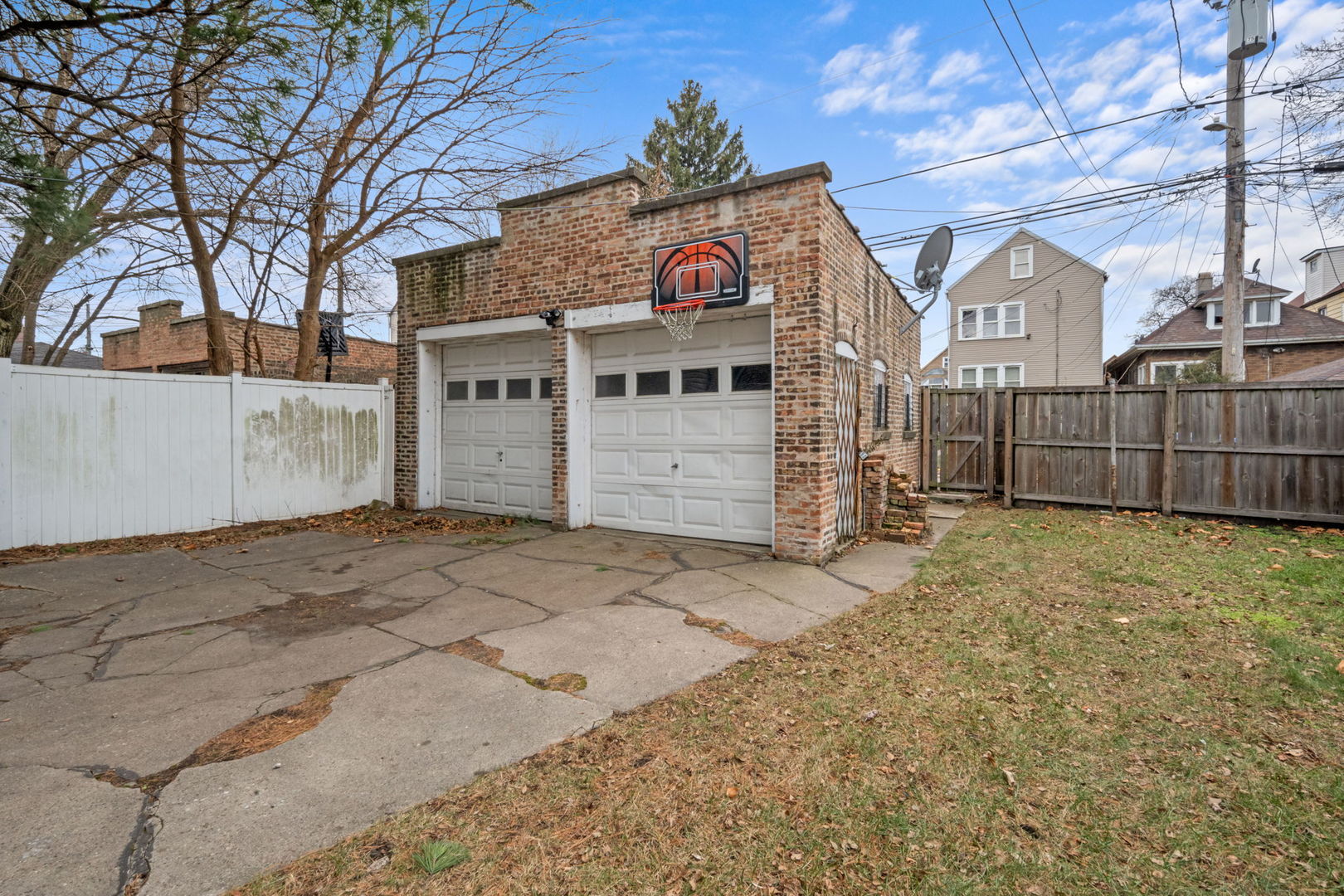 8548 South Exchange Avenue Chicago IL 60617