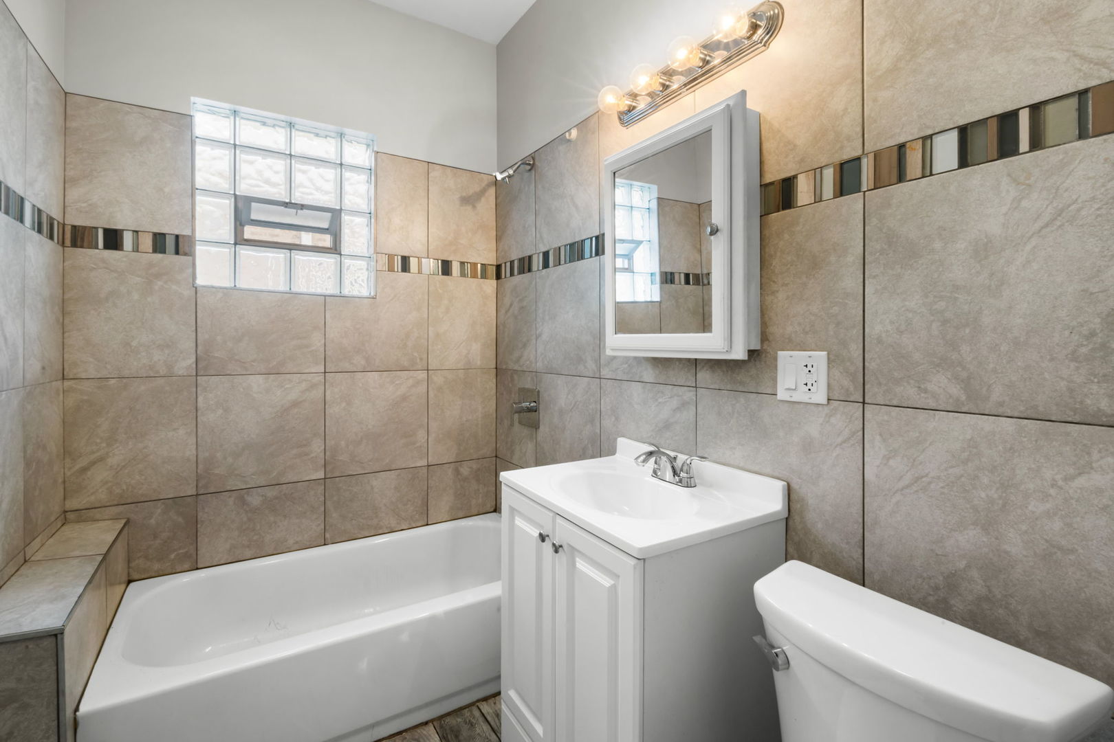8548 South Exchange Avenue Chicago IL 60617