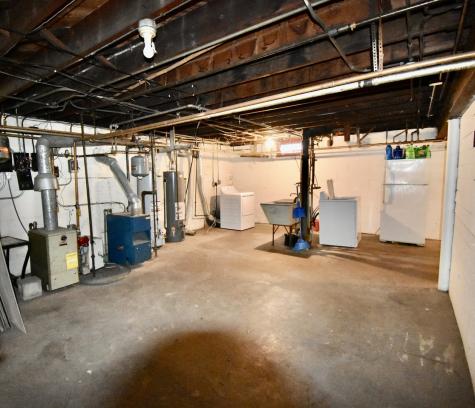 216 Carlton Terrace Rockford IL 61103