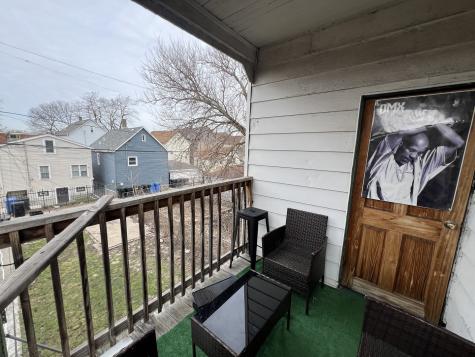 8242 South Houston Avenue Chicago IL 60617