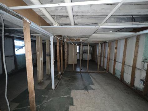 8242 South Houston Avenue Chicago IL 60617
