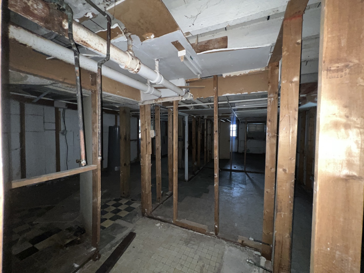 8242 South Houston Avenue Chicago IL 60617