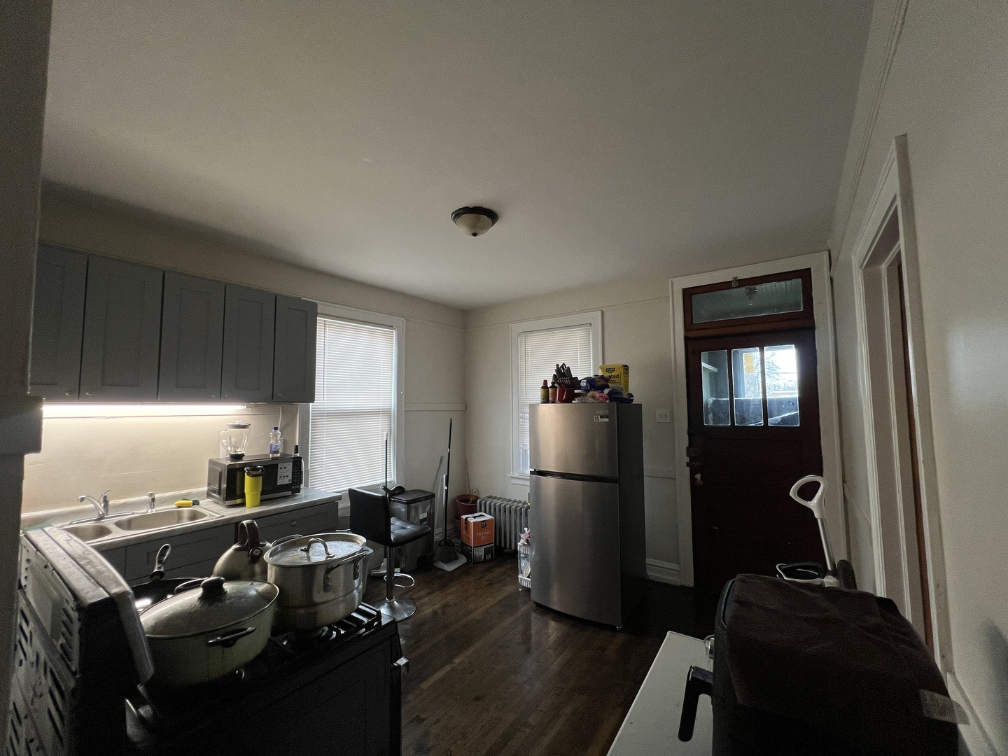 8242 South Houston Avenue Chicago IL 60617