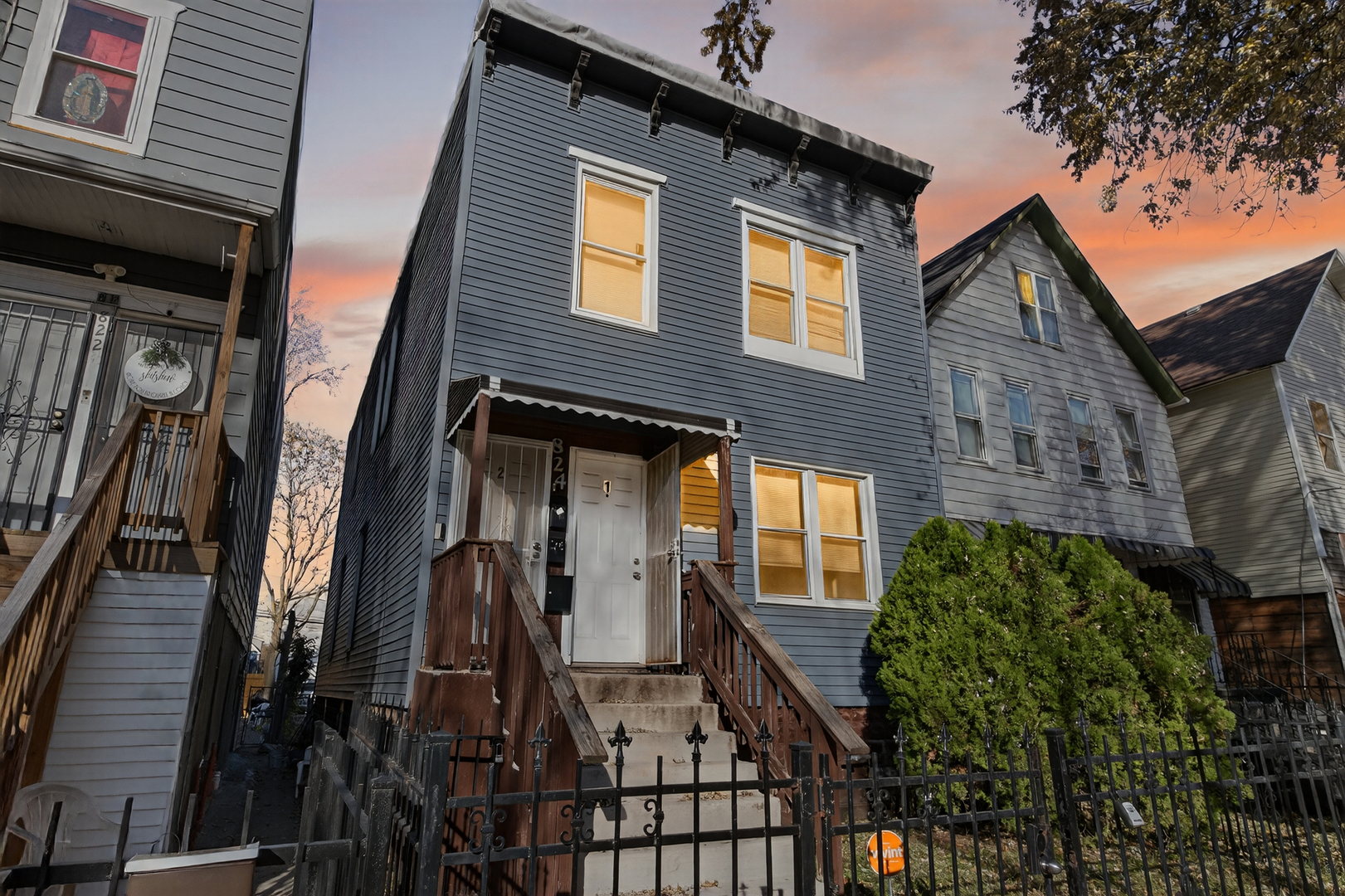 824 East 89th Place Chicago IL 60619