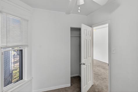 824 East 89th Place Chicago IL 60619