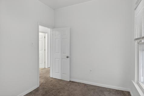 824 East 89th Place Chicago IL 60619