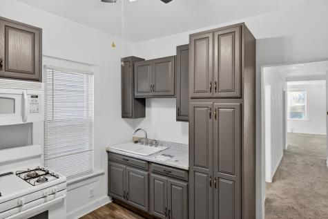 824 East 89th Place Chicago IL 60619