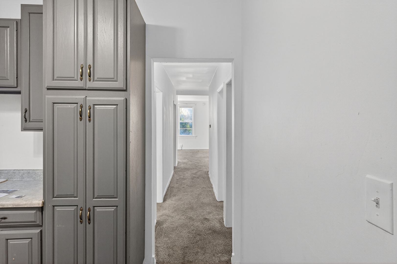 824 East 89th Place Chicago IL 60619