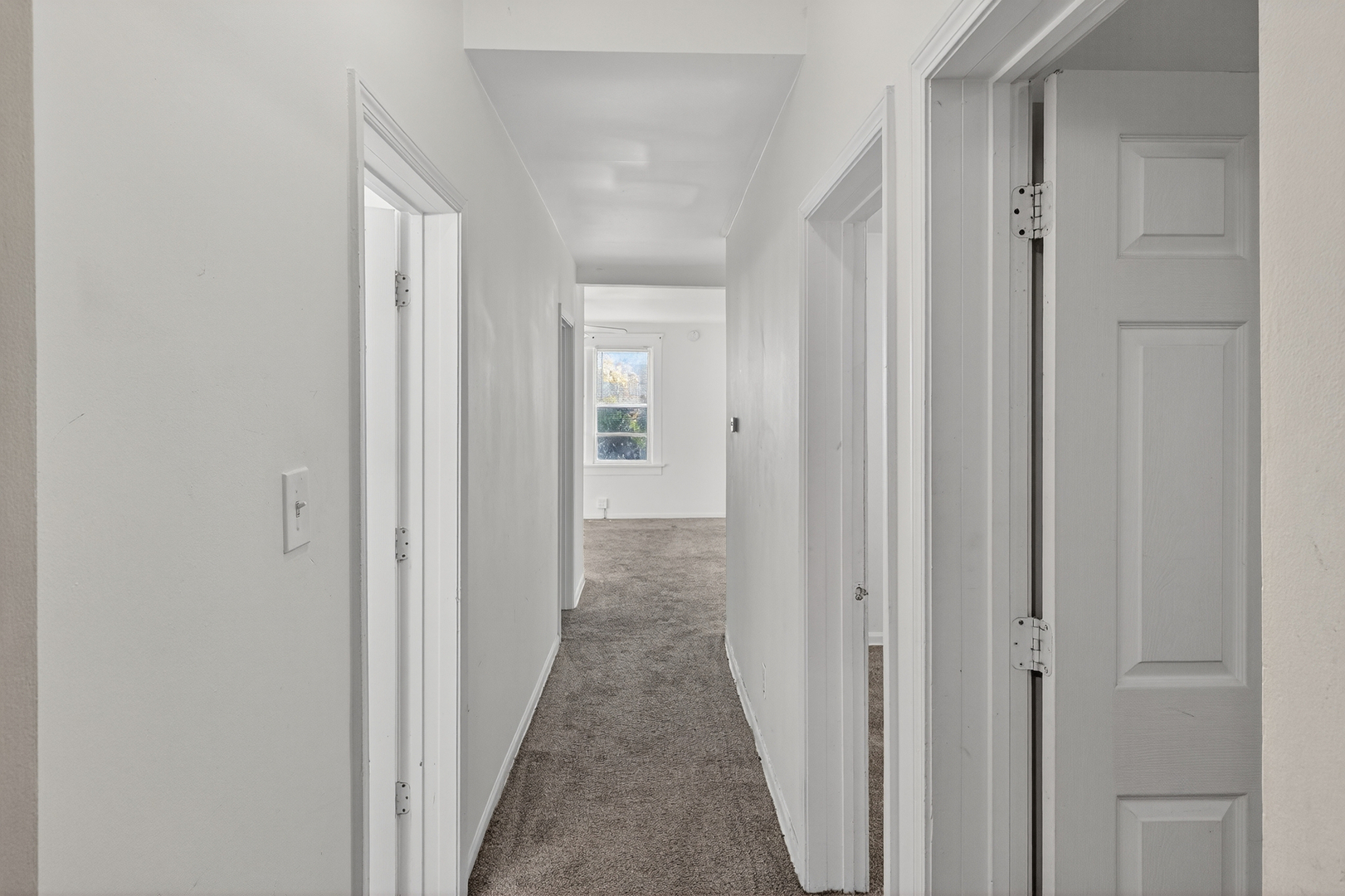 824 East 89th Place Chicago IL 60619