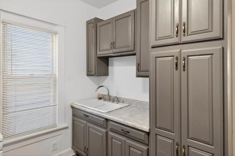 824 East 89th Place Chicago IL 60619