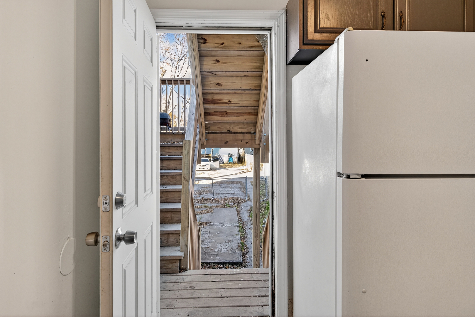 824 East 89th Place Chicago IL 60619