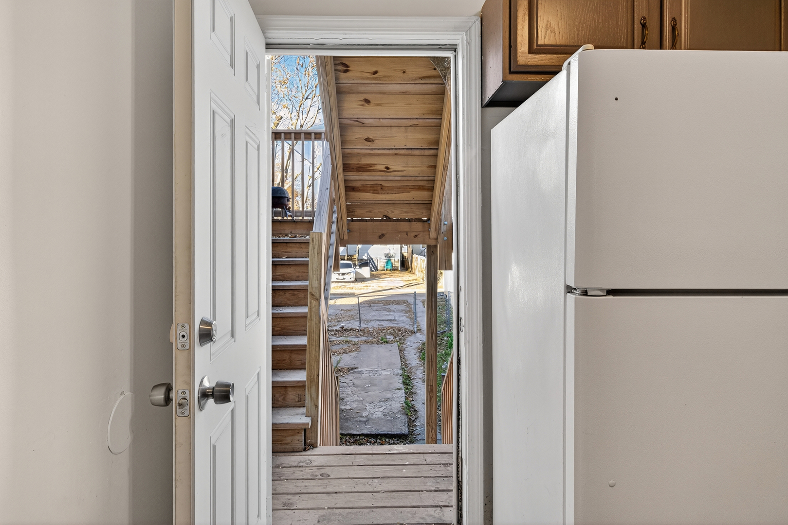 824 East 89th Place Chicago IL 60619