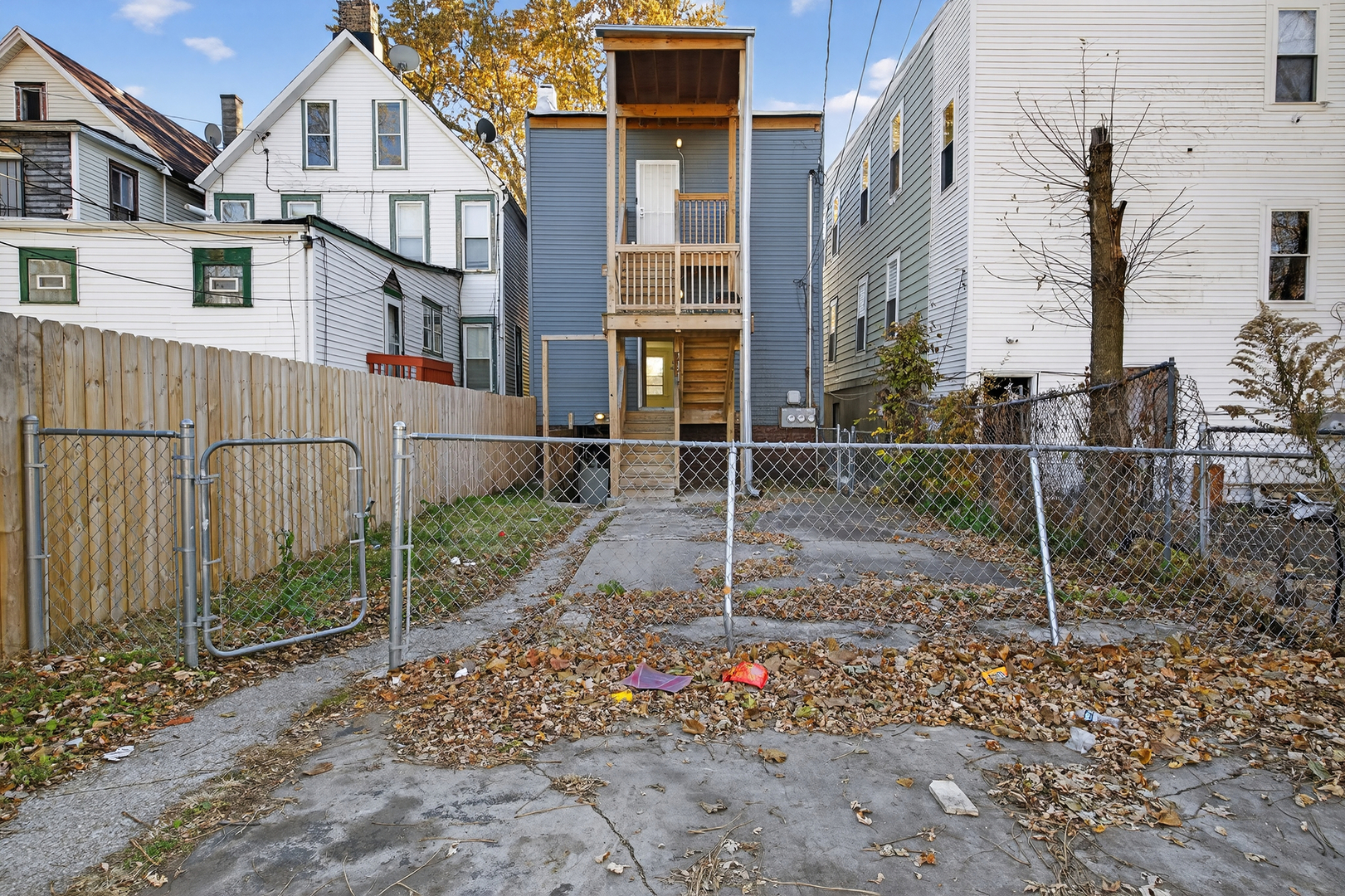 824 East 89th Place Chicago IL 60619