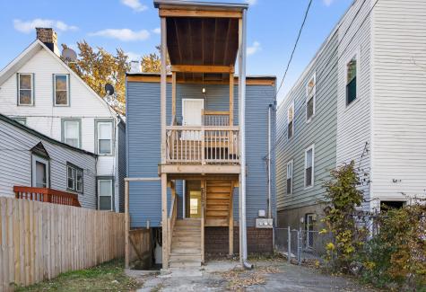 824 East 89th Place Chicago IL 60619