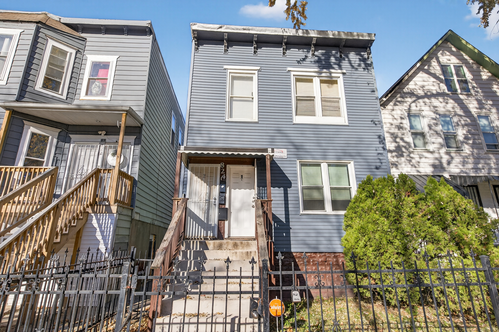 824 East 89th Place Chicago IL 60619