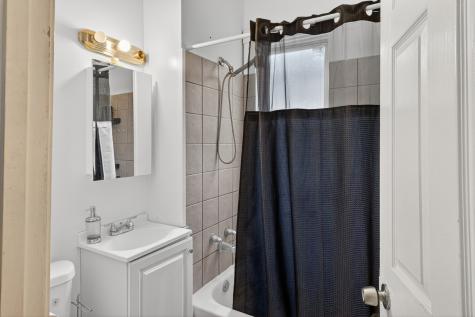 824 East 89th Place Chicago IL 60619