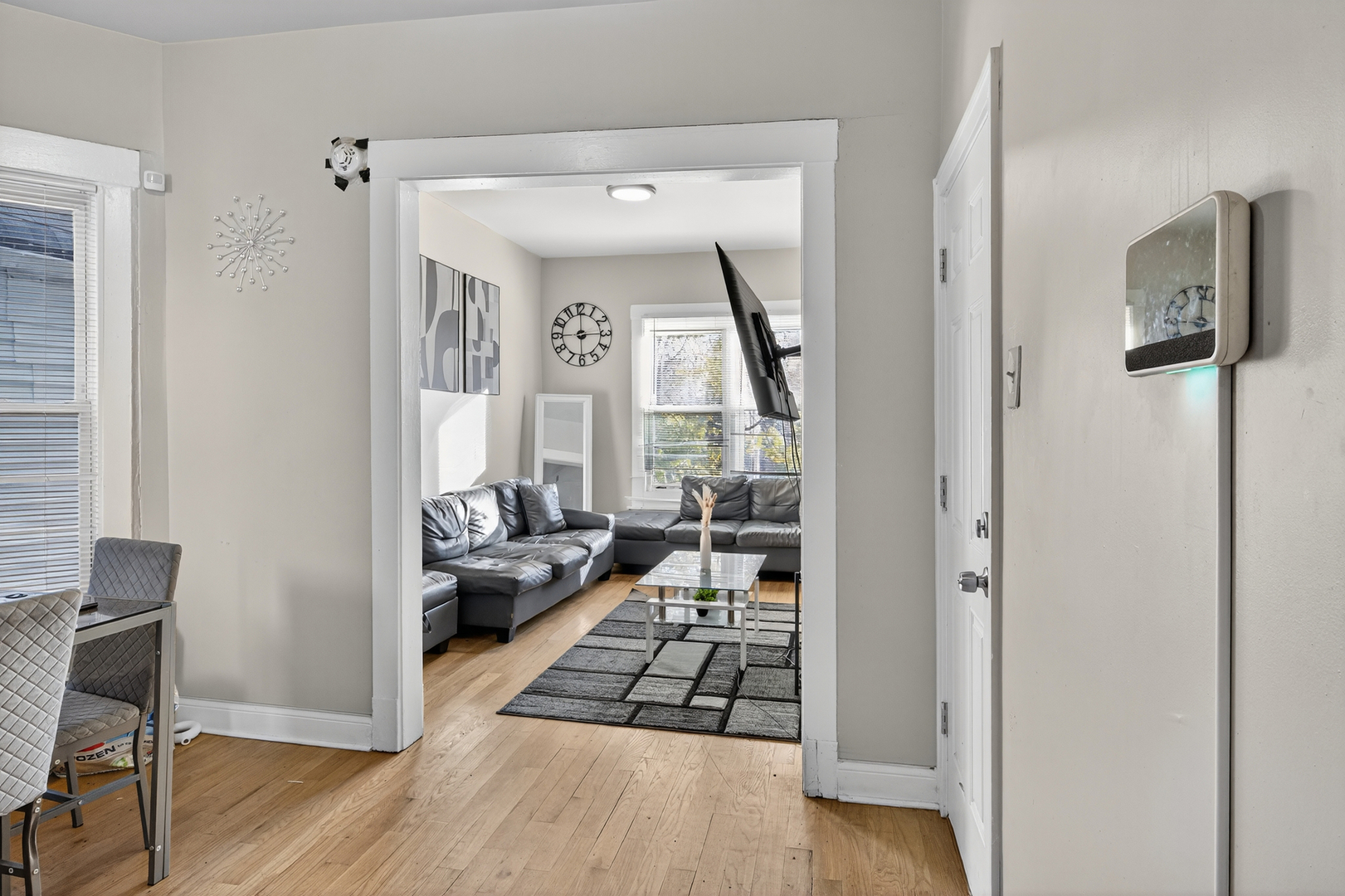 824 East 89th Place Chicago IL 60619