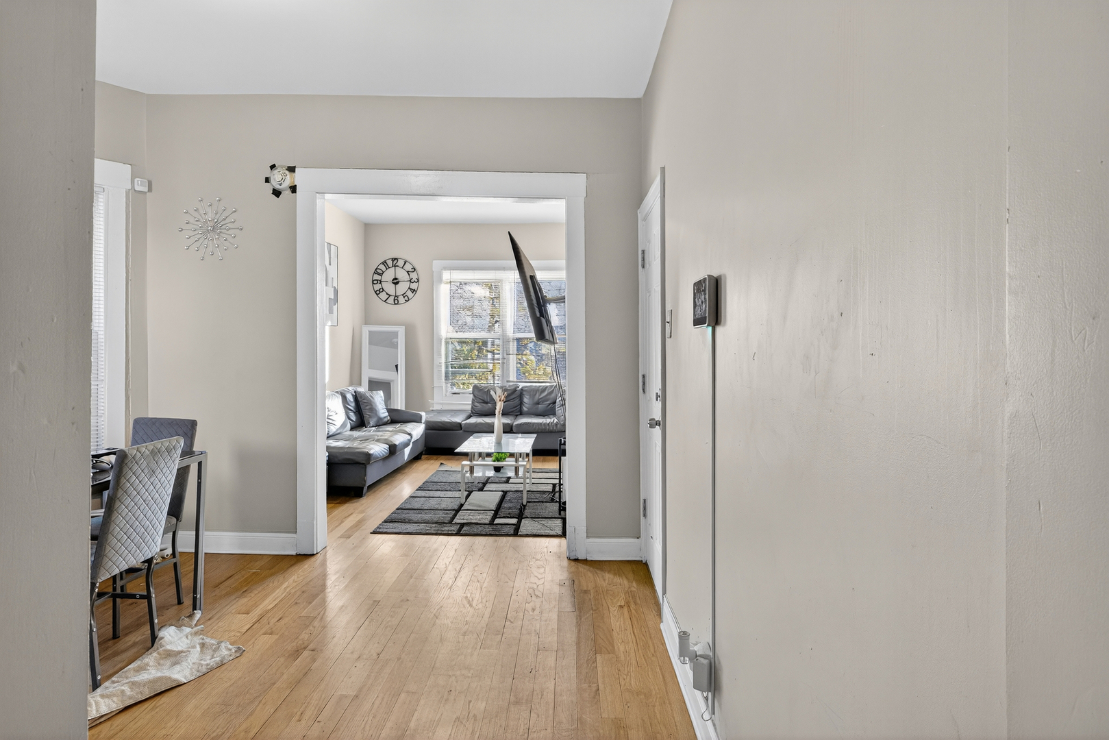 824 East 89th Place Chicago IL 60619