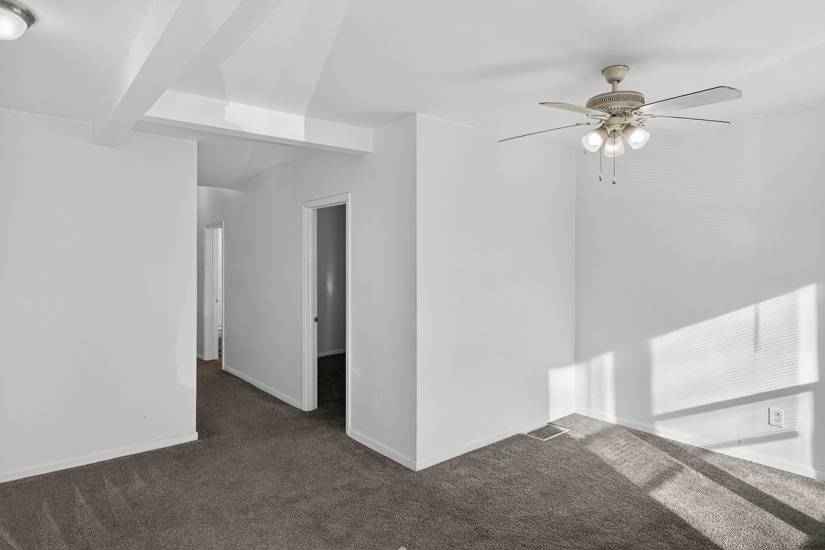 824 East 89th Place Chicago IL 60619